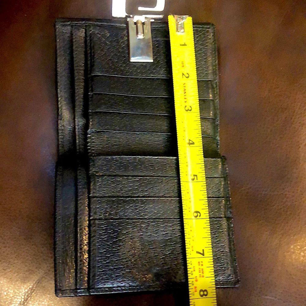 GUCCI Black Leather Trifold Wallet with Silver G Money Clasp AUTHENTIC - Picture 8 of 17